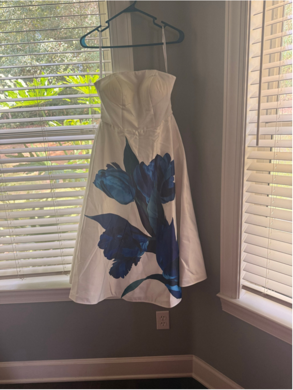 Women's Mac Duggal Strapless Floral Midi Dress, White and Blue Sz 4 - Picture 10 of 11